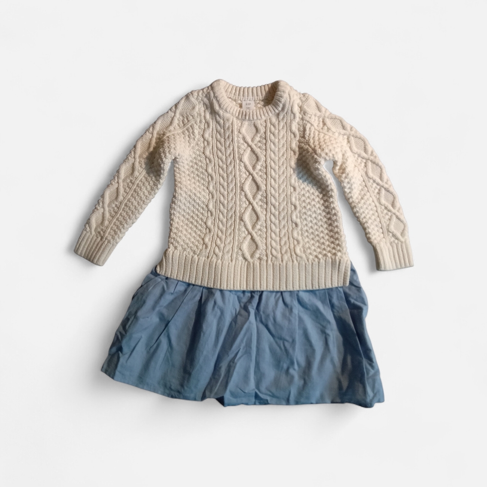 GAP Women's Cream Cable Knit Sweater